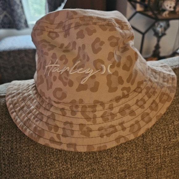 Hurley Accessories - Hurley bob hat